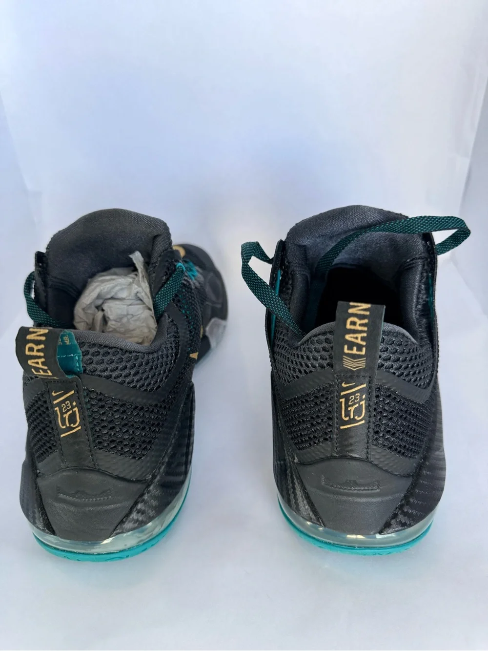 CIB Nike Men's Low-Top Basketball Shoes - Black/Gold/Green